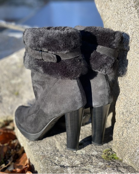 Kozačky dámské Calvin Klein ASTRID SHEARLING